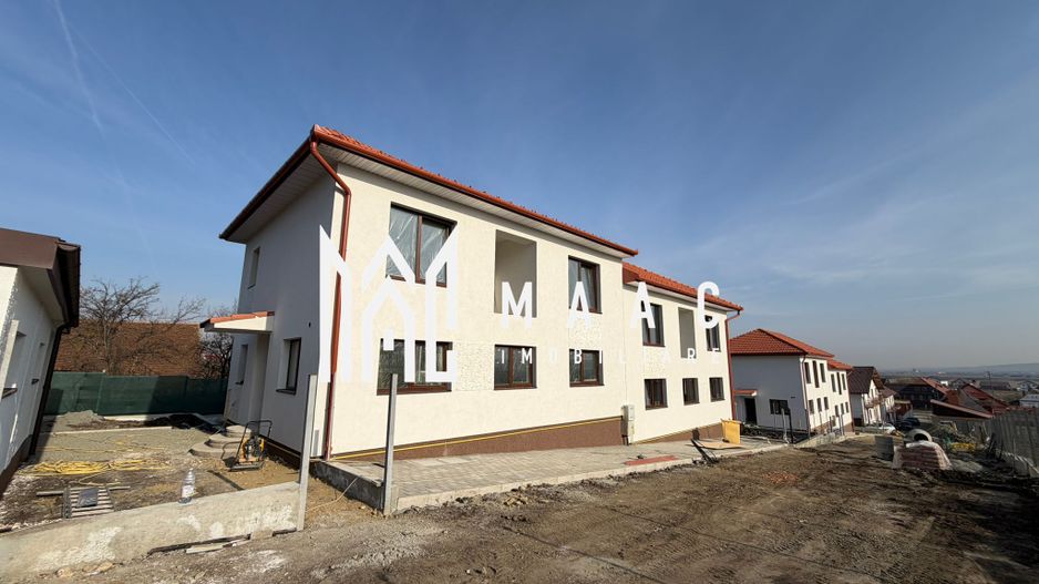 Casă Tip Duplex | 4 Camere | 2 Balcoane | Terasă | Șura Mică - Poză 1