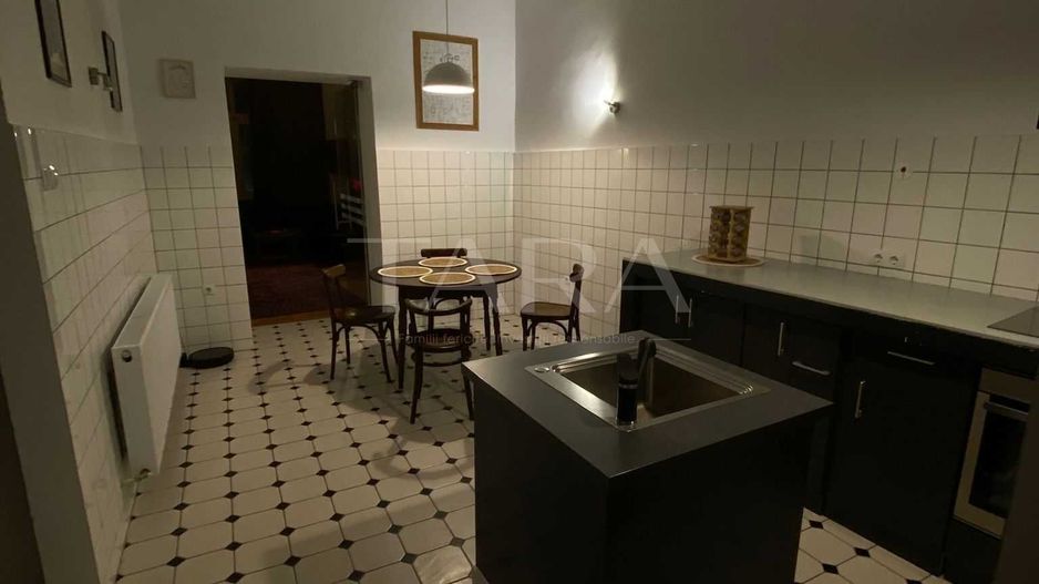 Apartament ultracentral în clădire istorică - Poză 5