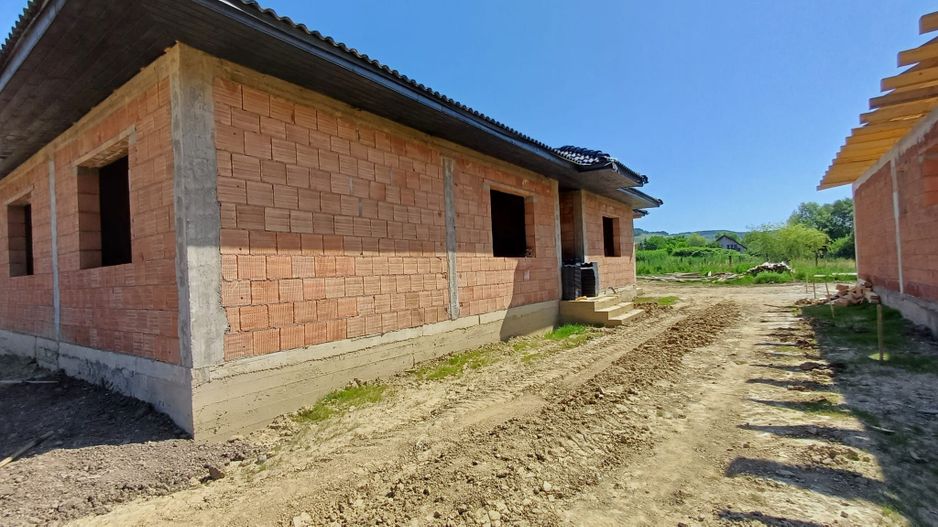 Casă individuală - Corunca - Poză 1