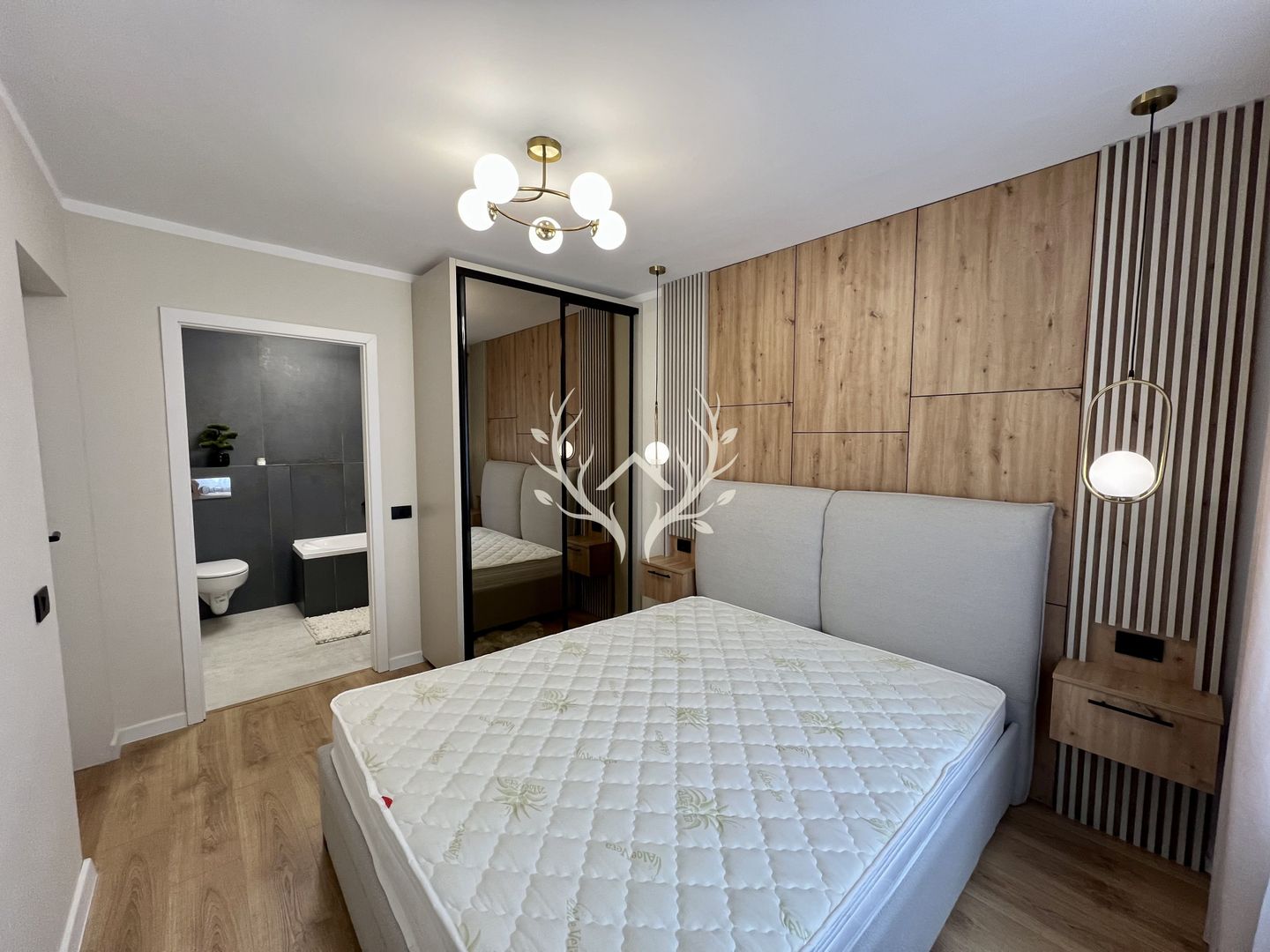 Apartament 3 camere, 2 bai, renovat integral, Grigorescu - Poză 1