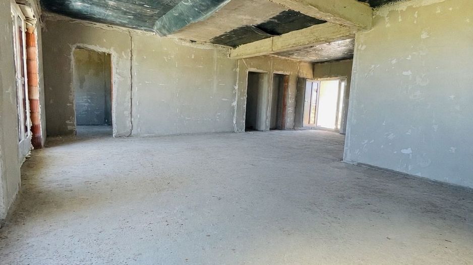 Casă parter semifinisatǎ Cihei– 500 mp teren - Poză 6