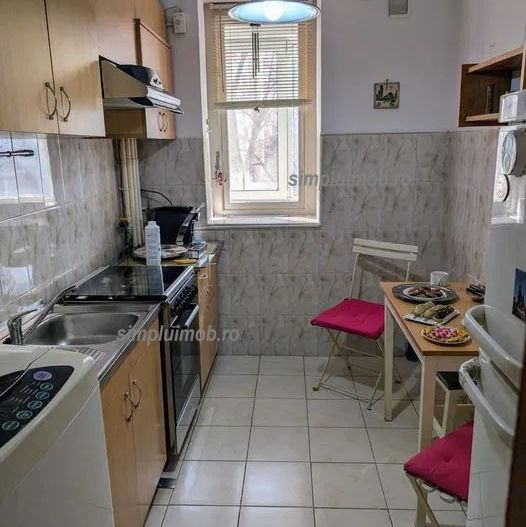 Decomandat etaj intermediar 3 camere Alexandru Obregia - Poză 7
