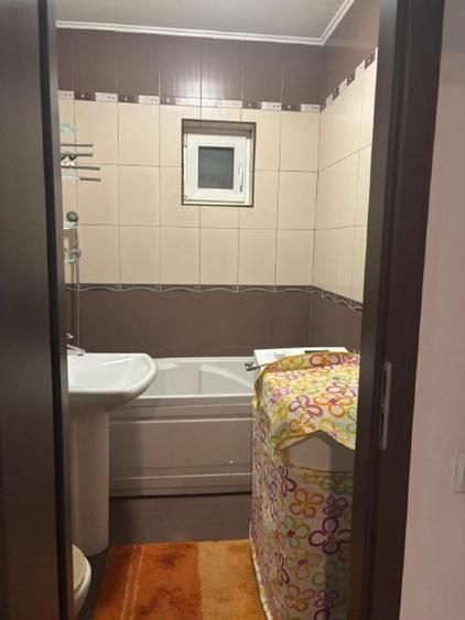 3 Camere Tineretului - Poză 7