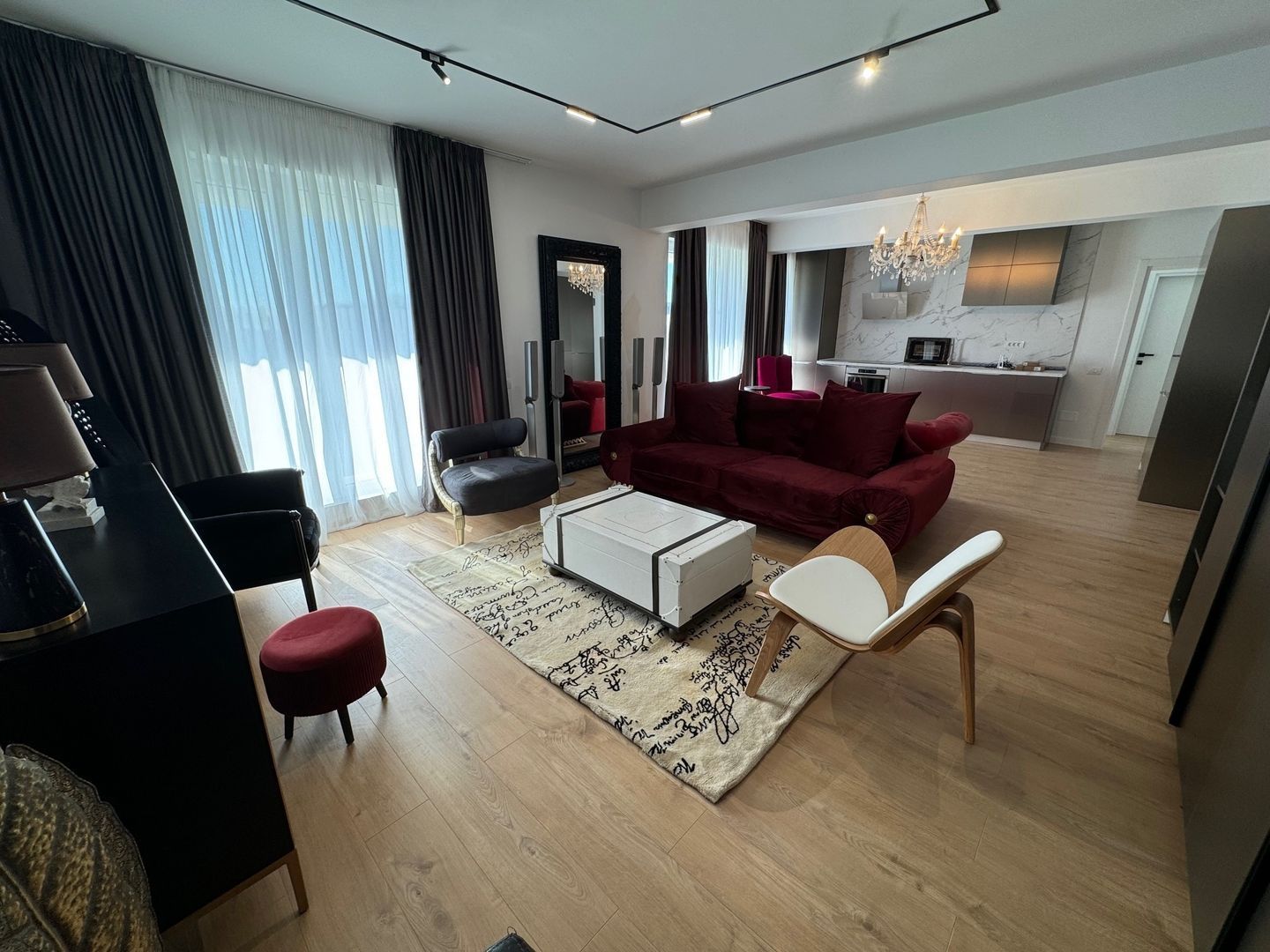 Apartament 2 camere SUPERB cu CURTE Tunari - Poză 4