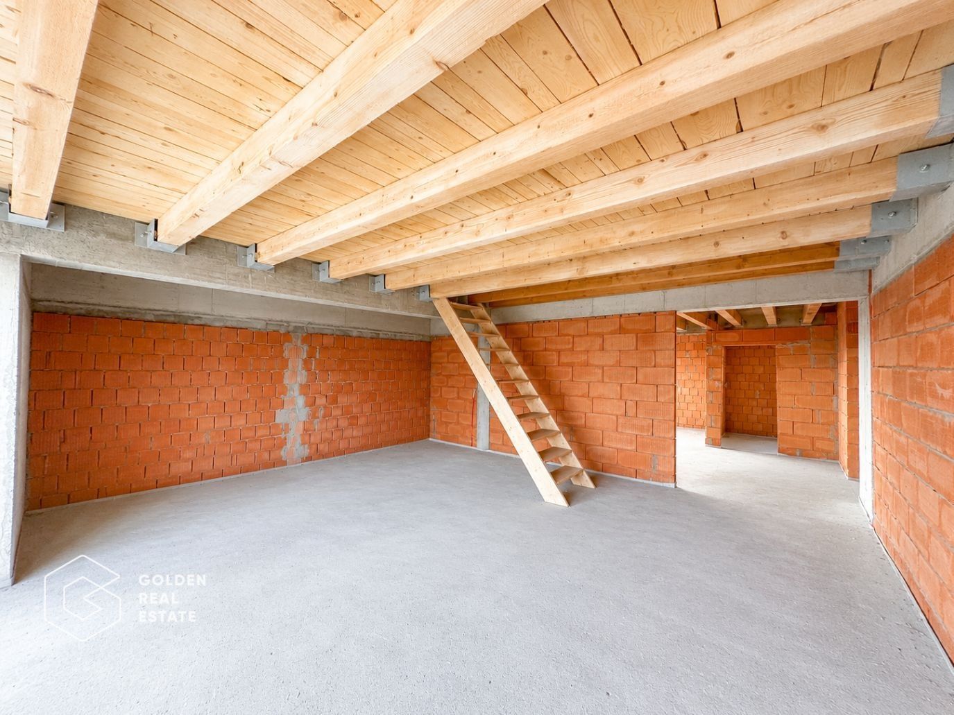 Penthouse cu potential exceptional, la rosu, 170mp, mansardabil pana la 300mp - Poză 8
