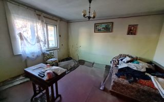 Casa 4 camere, 93 mp Construit, Teren 468 mp, Zona Cetate - Poză 5