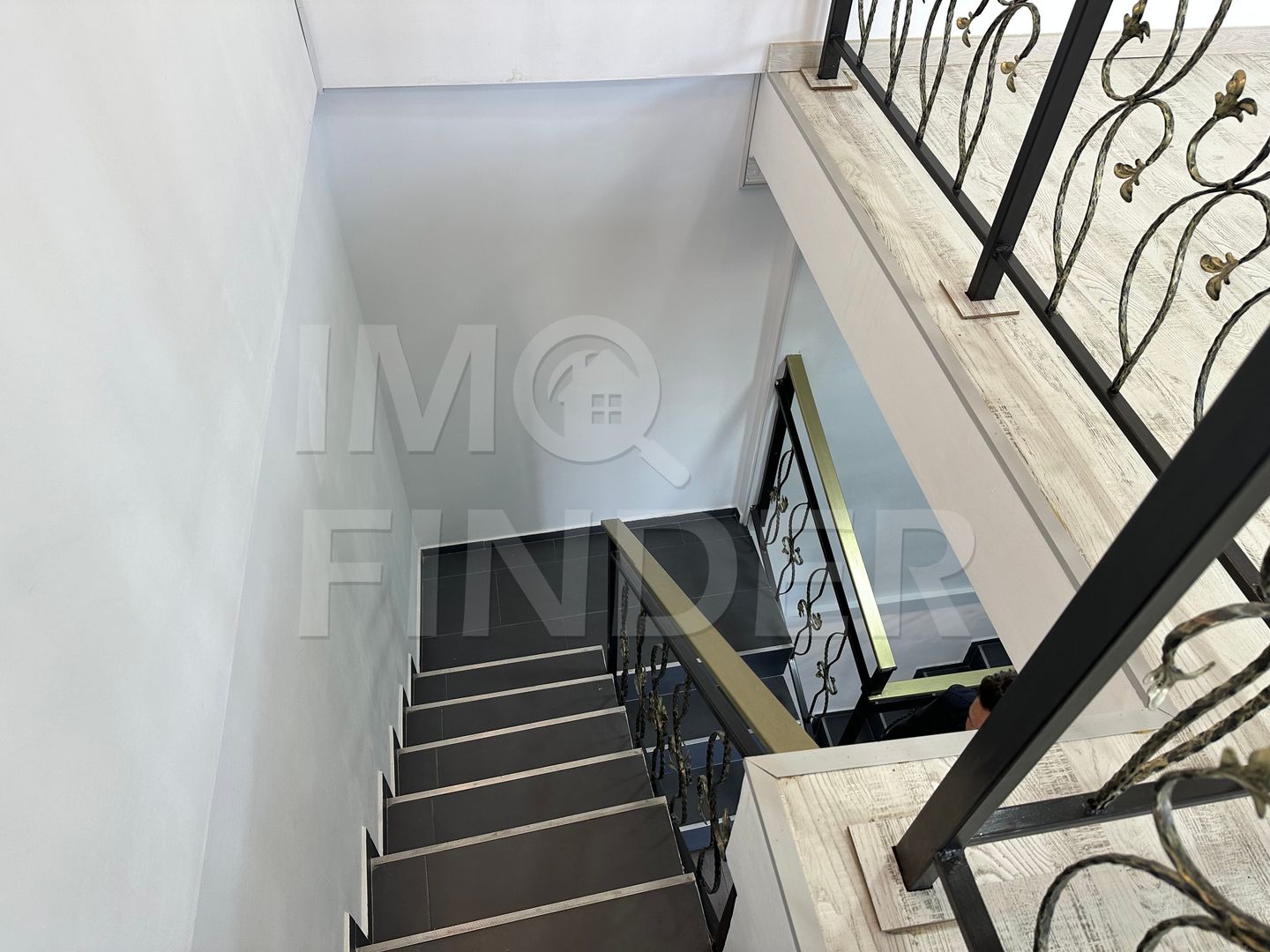 Spațiu de birouri 200 mp, 5 camere, 3 locuri de parcare subterană, Gheorgheni - Poză 15