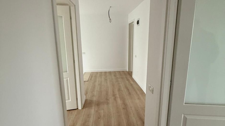Mutare imediată! Vilă duplex 4 camere cu curte proprie - Poză 20
