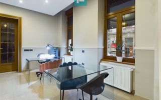 Post manichiură în salon Ultracentral - Poză 7