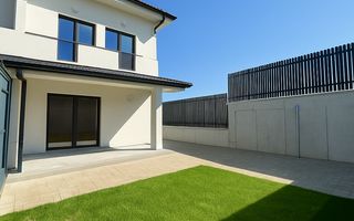 Casă tip duplex elegantă, cu finisaje moderne și priveliște panoramică - Poză 3