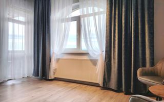 Apartament SIBIU central 3 camere, 2 bai, lift, garaj  - Poză 1