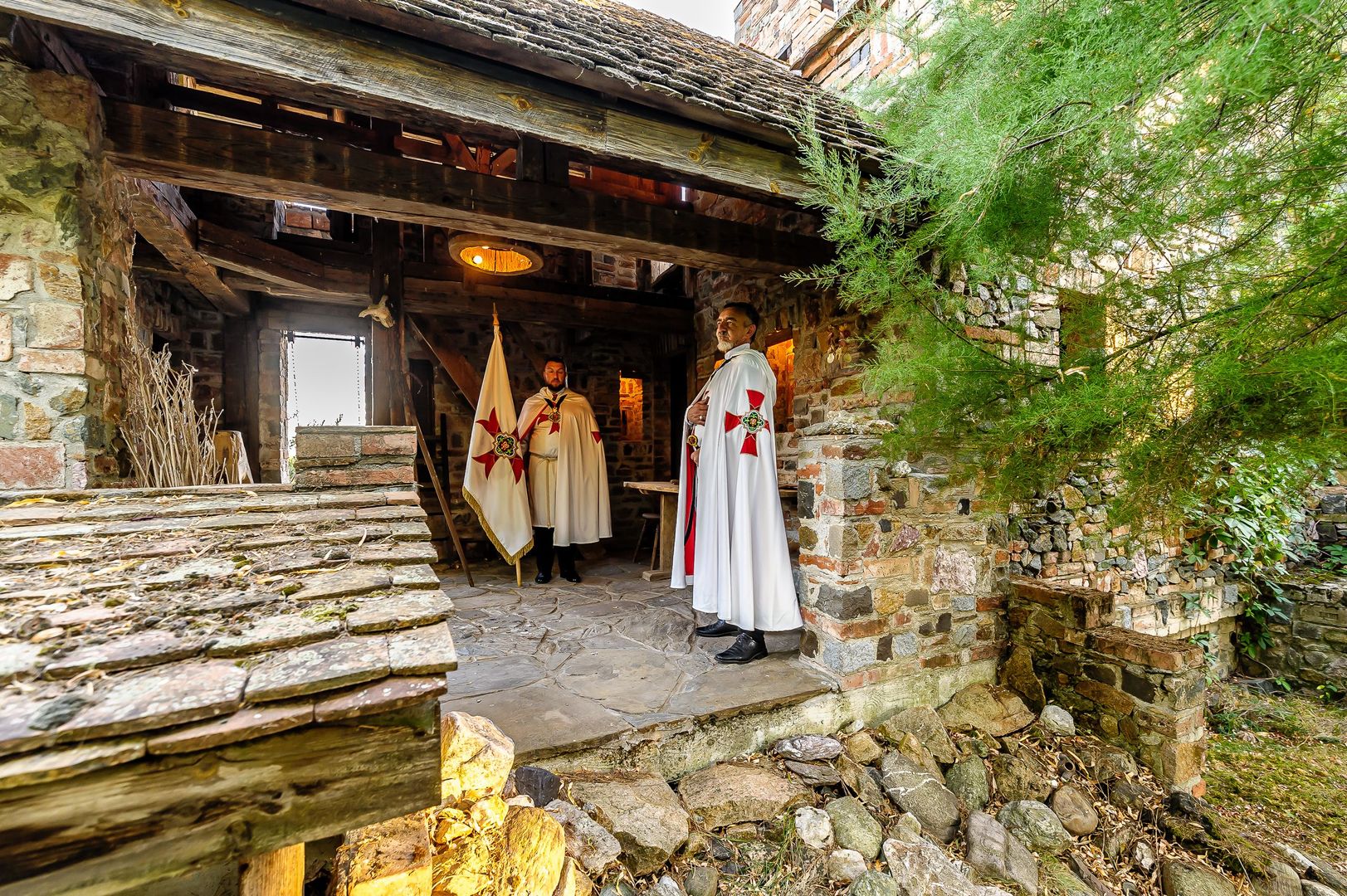Refugiul Medieval în mijlocul Naturii. Deschide poarta către trecut! - Poză 10