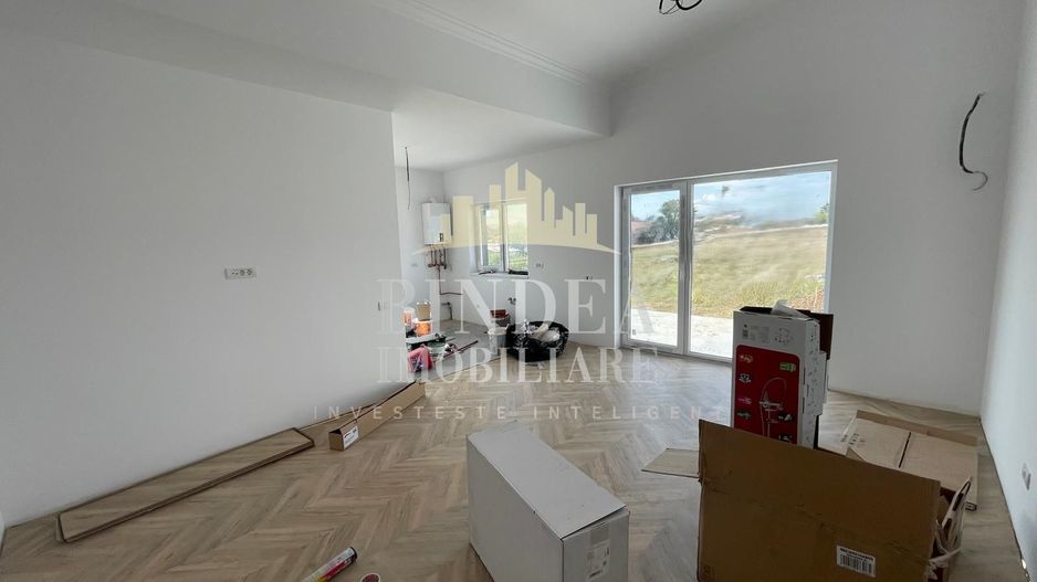 Duplex la sol 85mp utili 360mp teren Giarmata - Poză 4