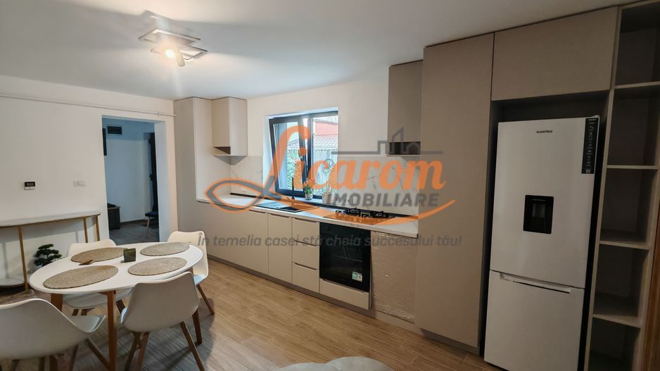 Apartament tip Casa 4 camere strada Carpatilor,totul nou. - Poză 1