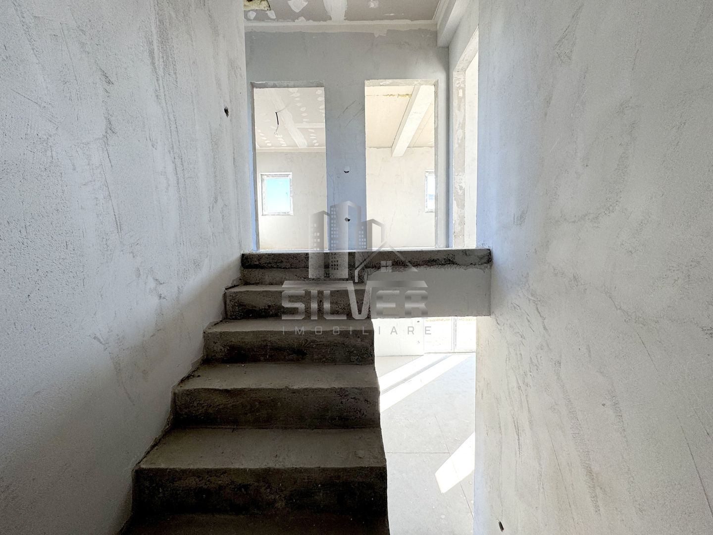 Case  tip duplex in zona centrala Gilau. - Poză 12