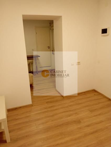 Calea Victoriei I Garsoniera in vila  I P+2 I Vedere stradala - Poză 6