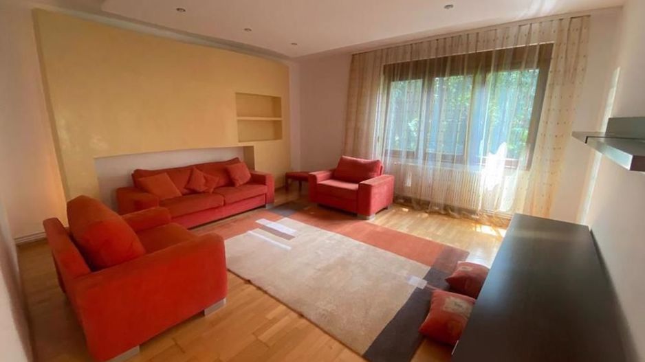 3 camere decomandat lux zona Medicina - CENTRALA PROPRIE - Poză 12