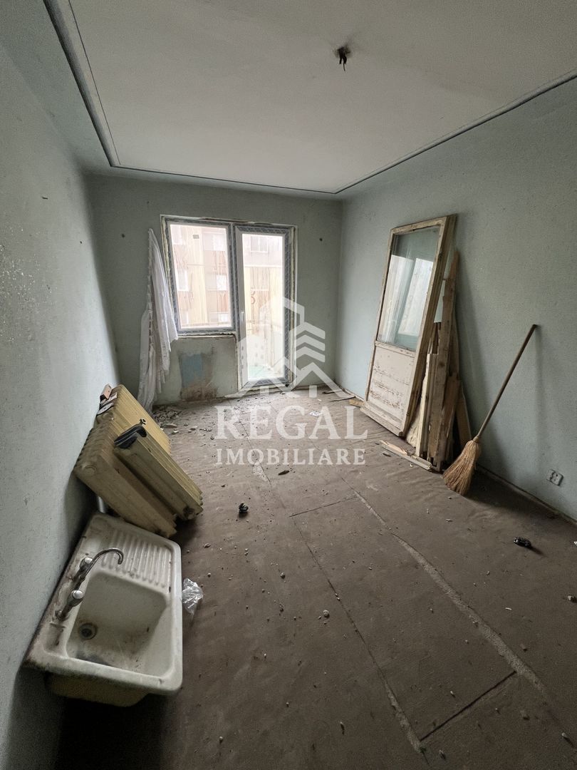 Apartament 2 camere, Micro 5/2 – etaj 2 - 38 mp - accept schimb - Poză 1