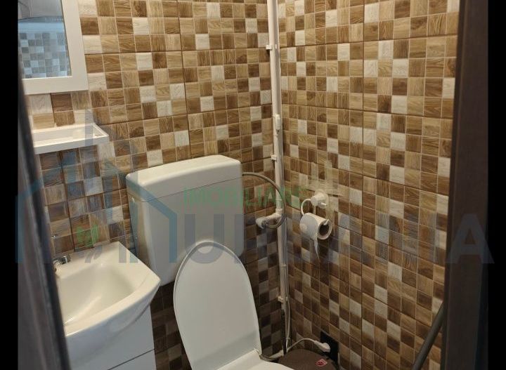 Închiriere cameră 12 mp, Bularga, Iași – WC, duș, mobilată - Poză 8