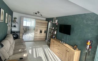 Apartament cu 2 camere, renovat și mobilat – Vedere panoramică - Poză 3