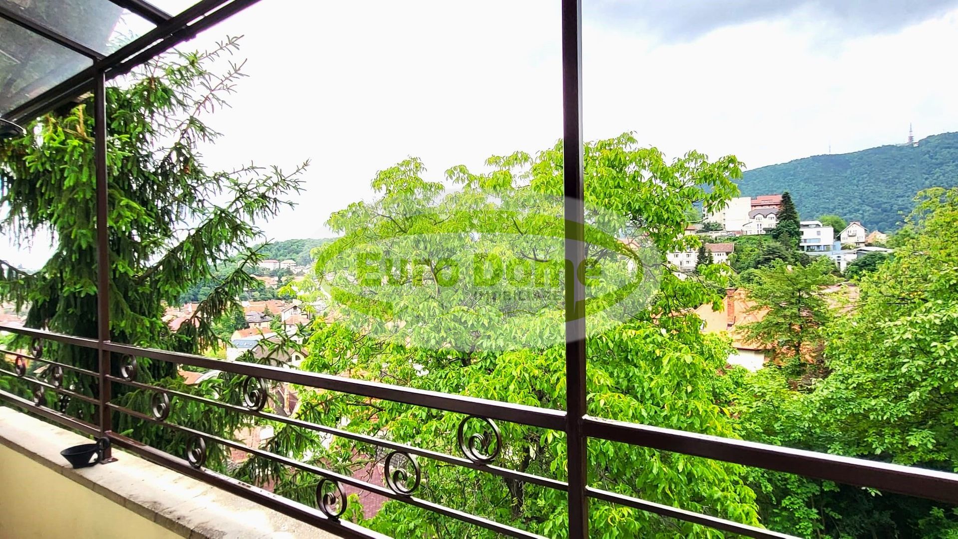 Zona Roata Norocului, apartament cu priveliste deosebita - Poză 1