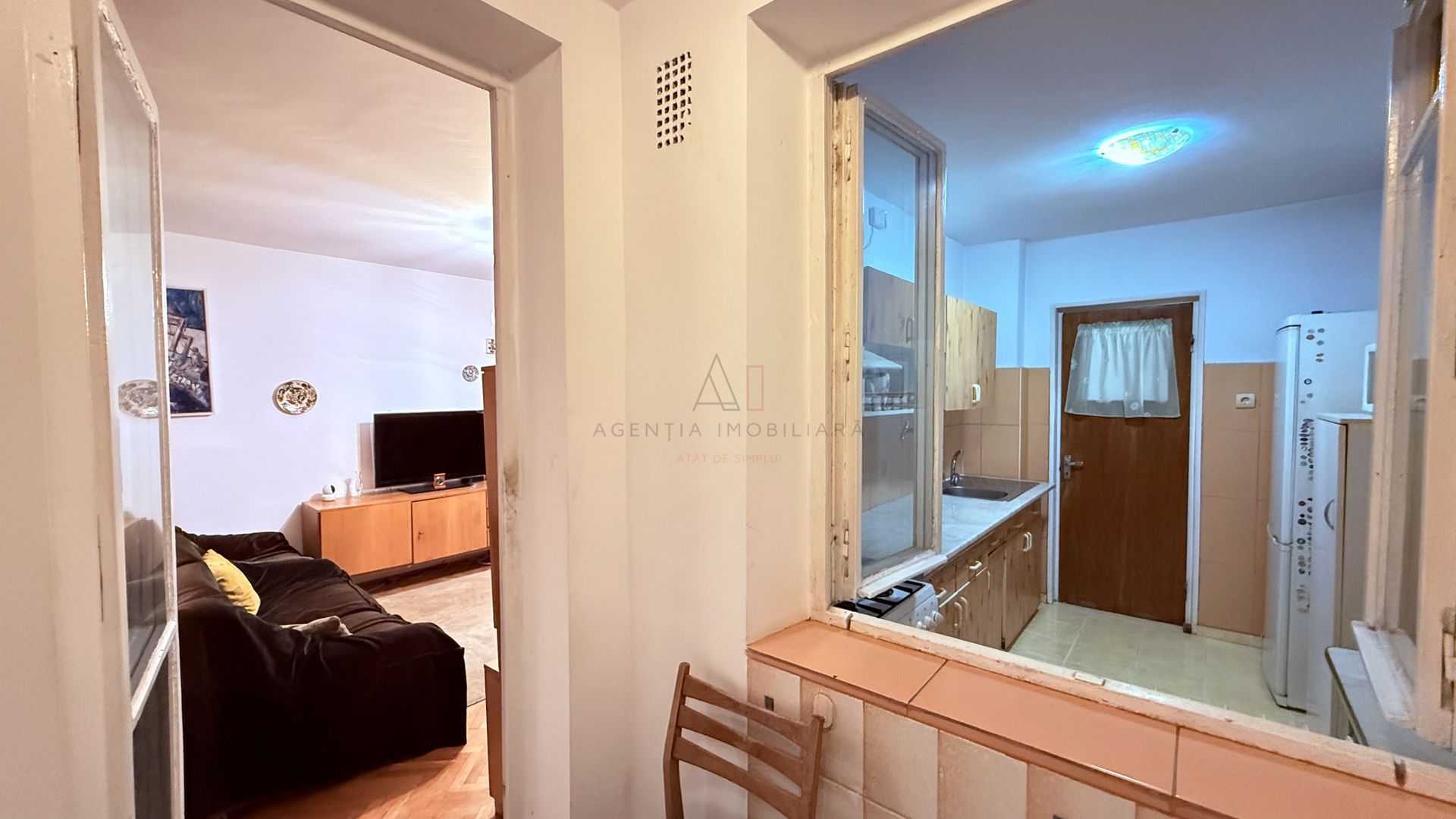 3 Camere | 9 min Metrou Titan - Poză 8