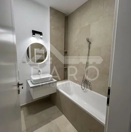 🏡 Apartament de închiriat – 2 camere | Zonă centrală | Parcare - Poză 2