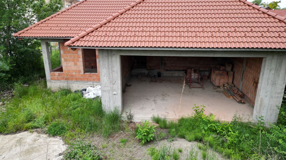 Casă de vânzare 260 mp utili + 1052 mp teren in centrul orasului Covasna - Poză 5