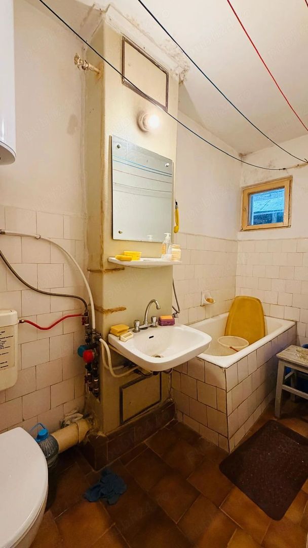 Apartament 2 camere, decomandat, etaj 3/10 Mazepa - Poză 4
