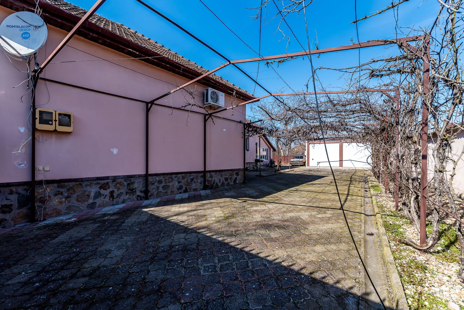 Casa ideală pentru familie: școală la 3 min. Zonă foarte liniștită. - Poză 4