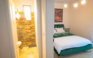 VAND 1/2 CLADIRE CU 6 APARTAMENTE - Poză 5