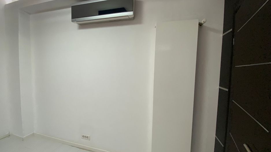 APARTAMENT PENTRU INVESTITORI I PIATA DOROBANTI - Poză 8