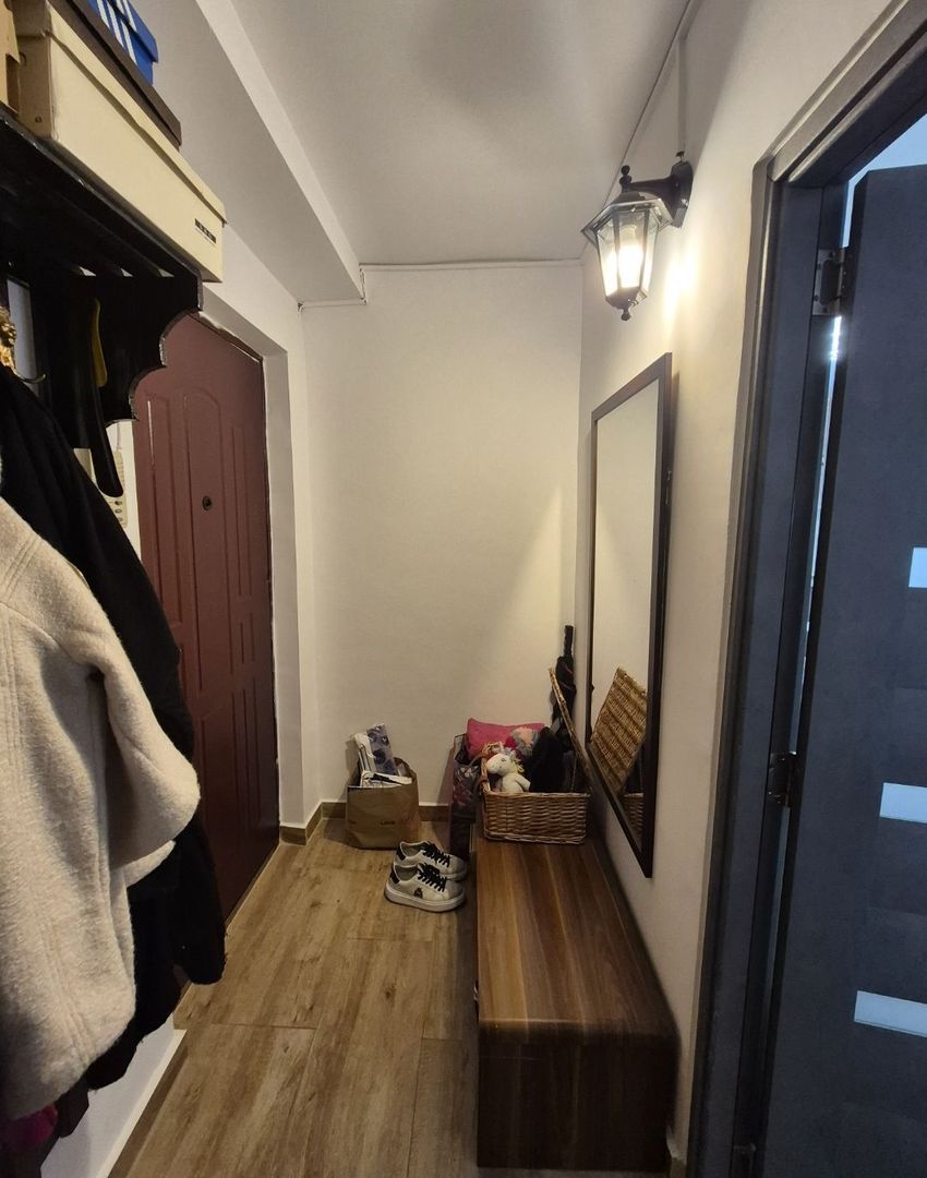 Ap decomandat 4 camere , 2 bai si 2 balcoane-zona Colentina bloc 1986 - Poză 21