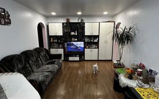 3 Camere Renovat - Etaj 2 - Zona Alexandru Cel Bun - Poză 1