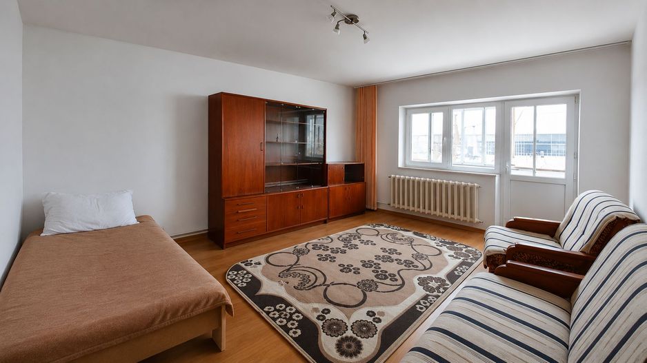 Apartament 3 camere, etaj 7, decomandat, zona TRAIAN - BCR; - Poză 3