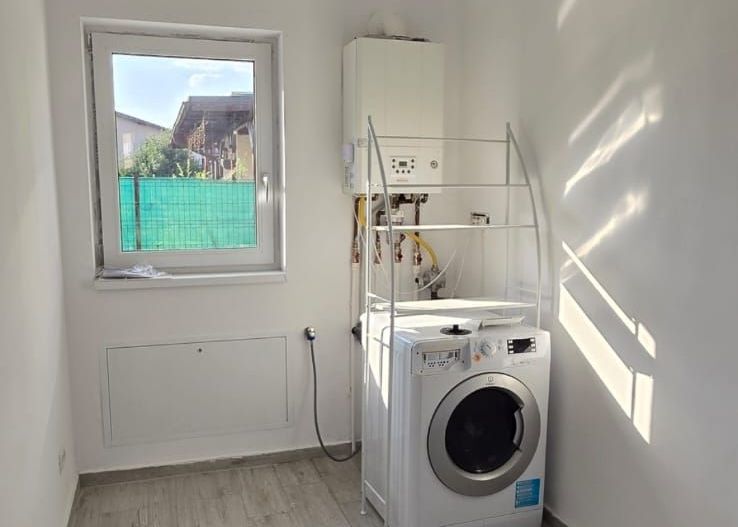 Duplex superb despartit prin garaj - Poză 32