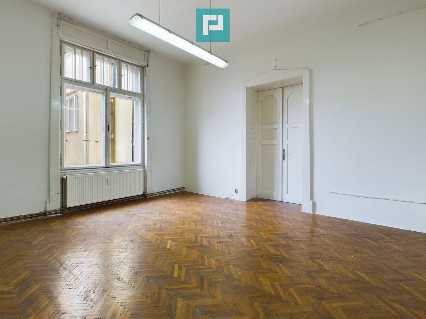 Apartament de închiriat – 3 camere, zonă centrală - Poză 3