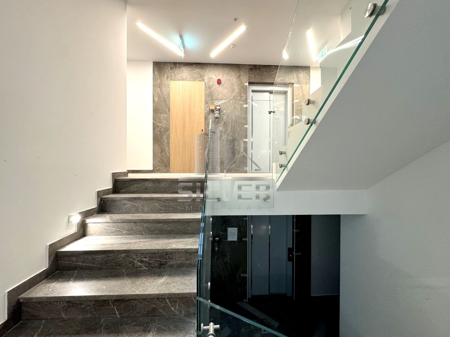 Apartament cu 3 camere/93 mp/CF/zona C-tin Brancusi. - Poză 6
