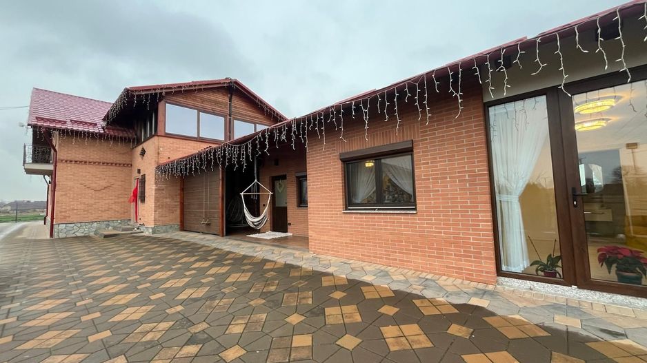 CASA COMPLET UTILATA SI MOBILATA MODERN CU GRADINA | 1100 MP |MARGINEA - Poză 40