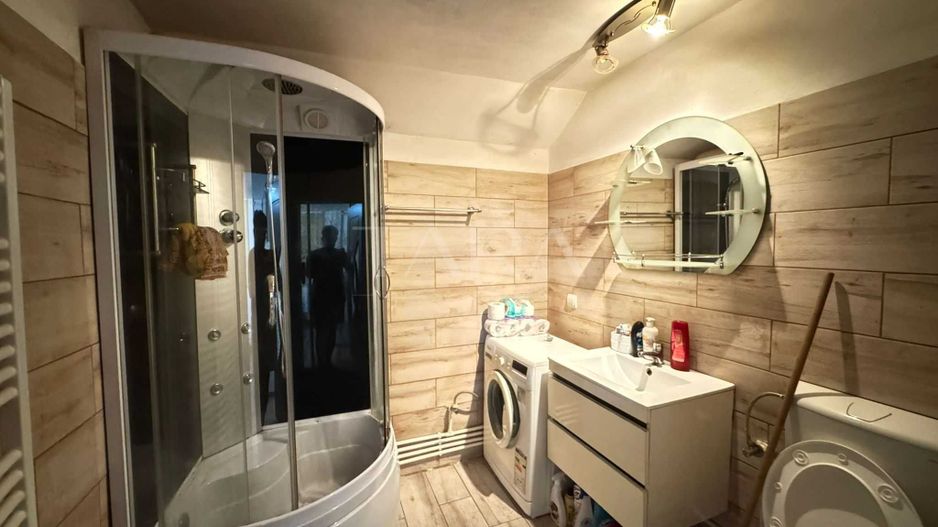 Apartament la casă, ultracentral – 2 camere și pivniță - Poză 6