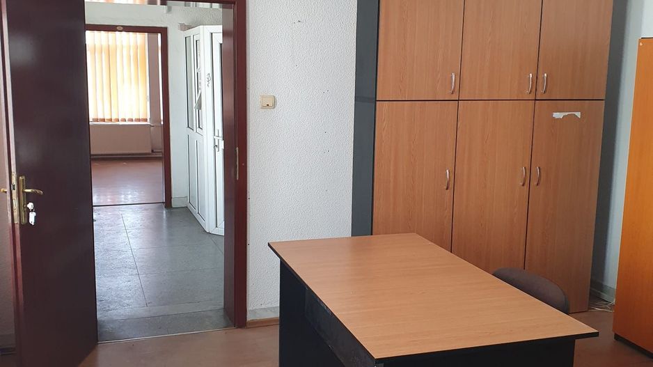 Vilă de patrimoniu interbelică | 23 camere | curte - Poză 5