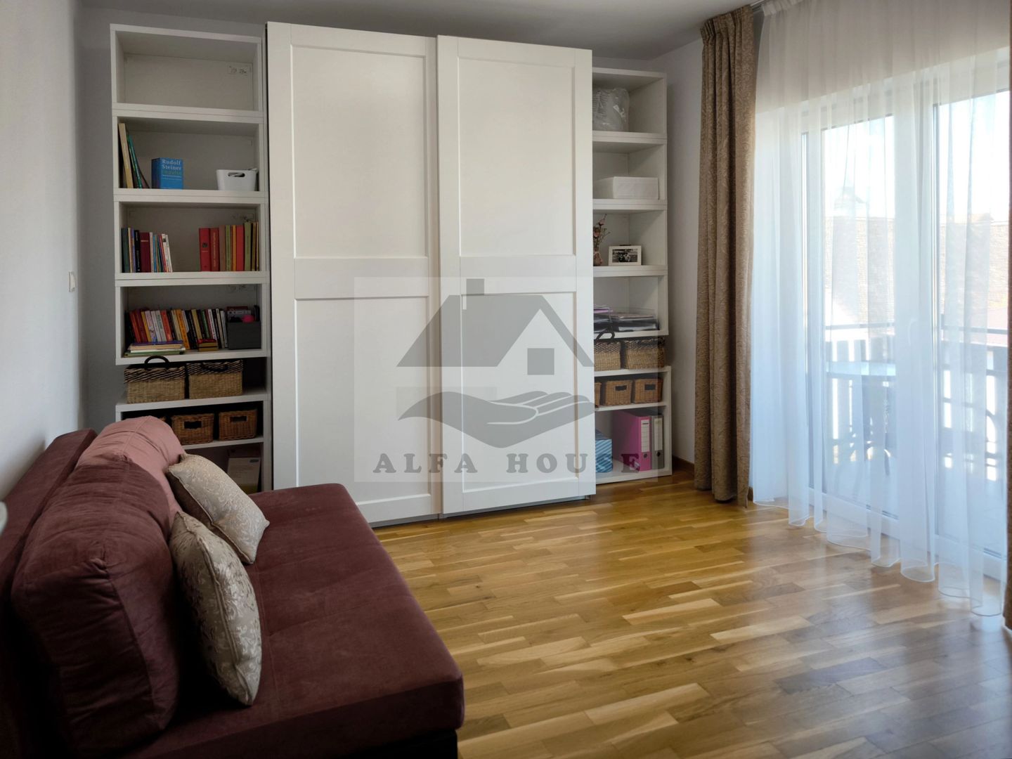 Apartament trei camere, 83 mp, vedere panoramică spre Tâmpa-Bartolomeu - Poză 12