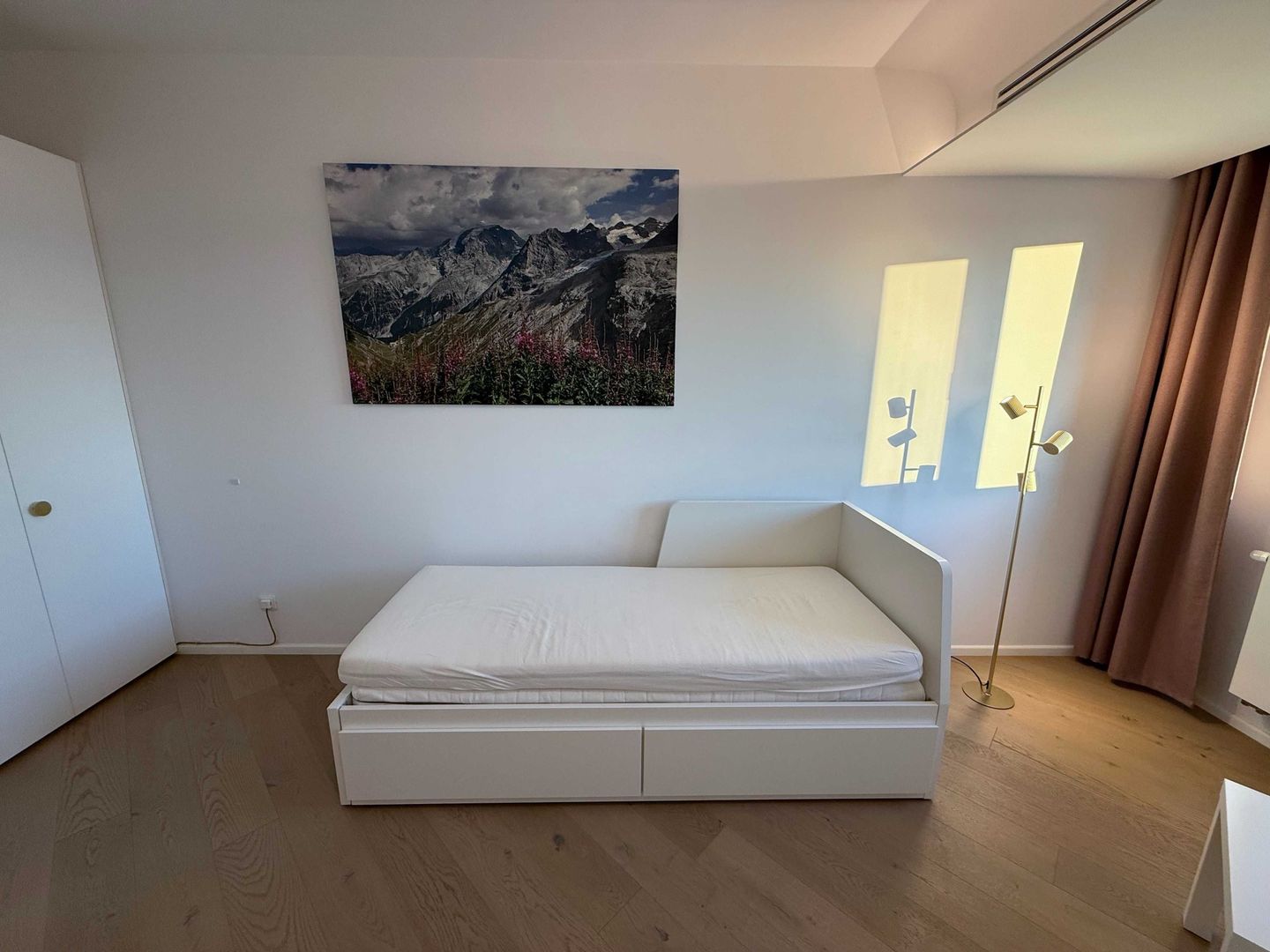 Cotroceni – Studio modern de închiriat, Cortina Academy - Poză 7