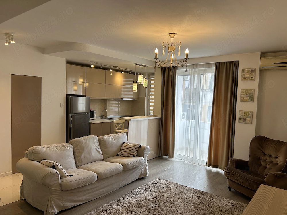 Apartament superb 2 camere, Bălcescu, mobilat complet, balcon, fara risc seismic - Poză 1