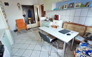 Apartament cu 2 camere, Cetate-Mercur - Poză 4