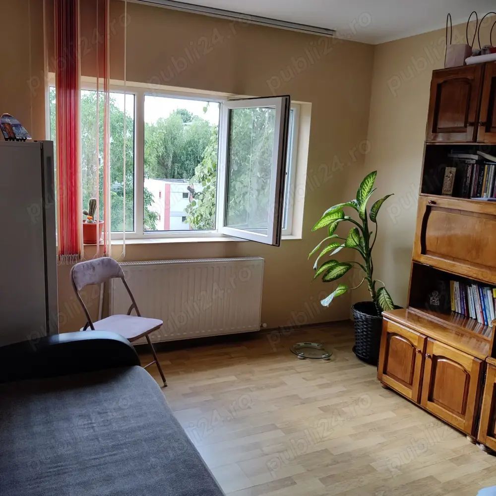 Vând apartament Focșani zona sud - Poză 3