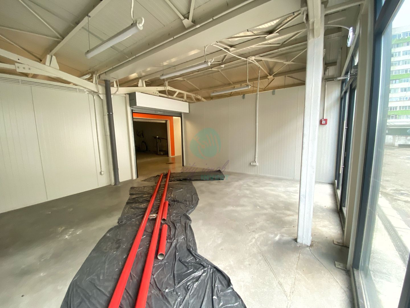 Spatii comerciale de inchiriat, Piata Delfinului - Poză 3