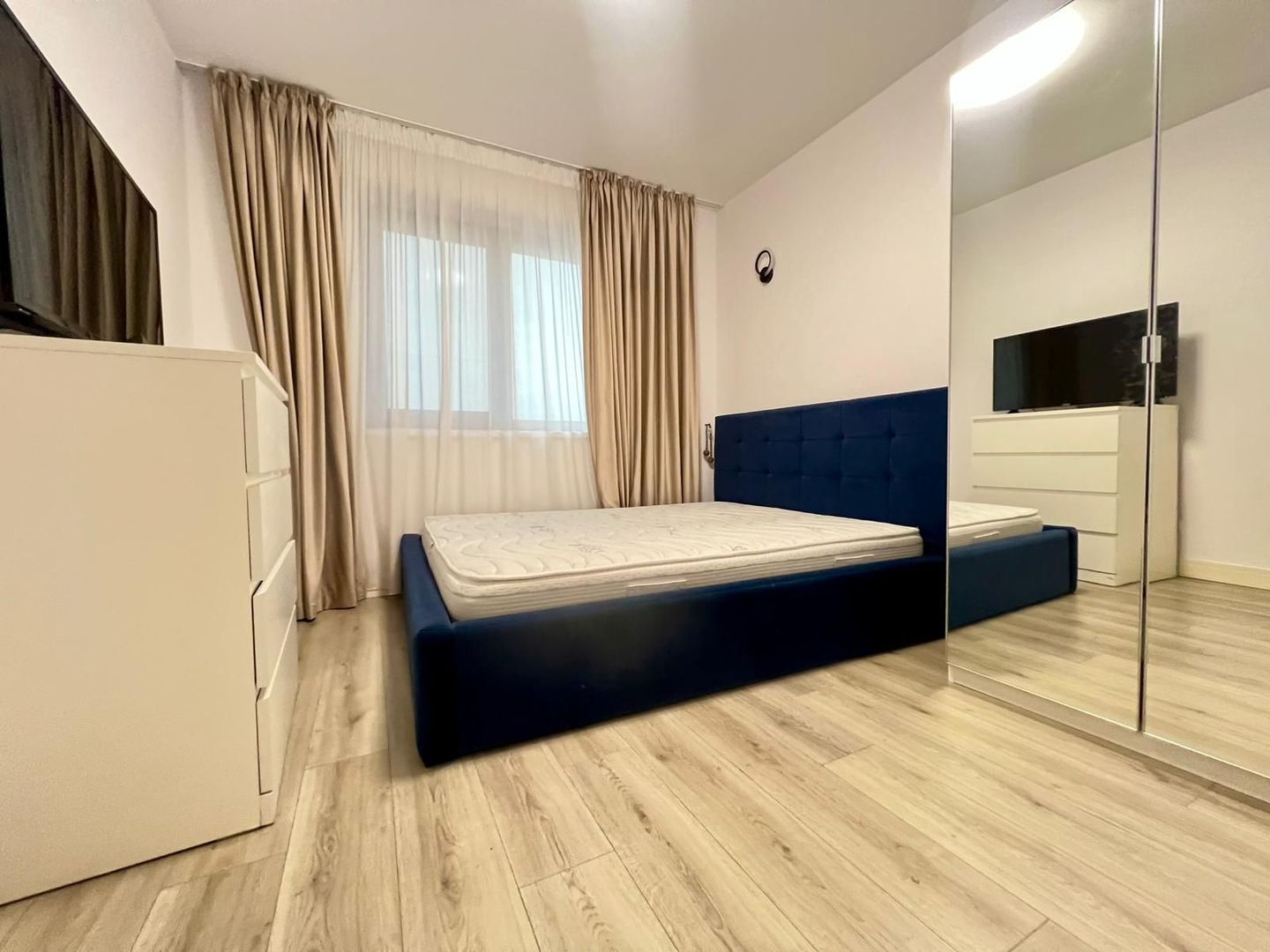 Apartament modern cu 2 camere - Poză 2