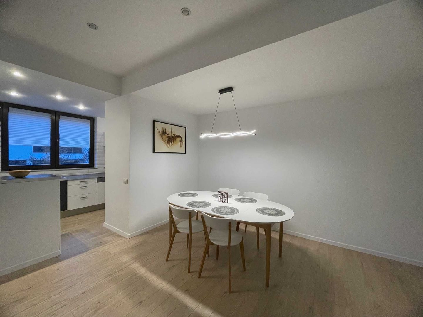 De inchiriat Apartament 3 camere Herastrau Nordului - Poză 3