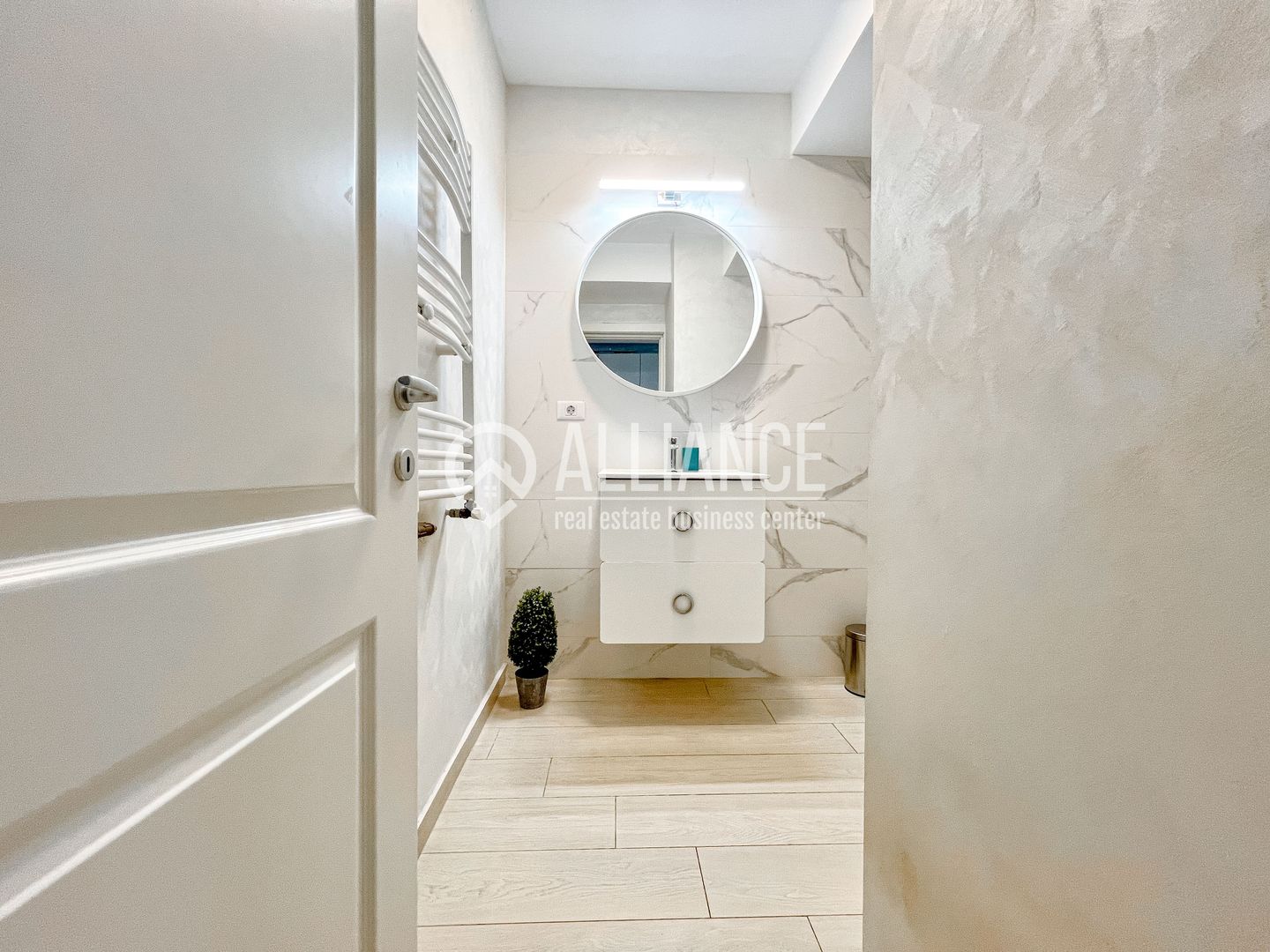 MAMAIA(COD 05)  - Studio Premium , Vedere spre Lac - Poză 12